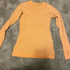 Lululemon swiftly tech